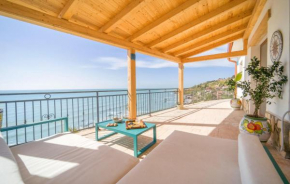 Gorgeous Home In Ciotta With House Sea View